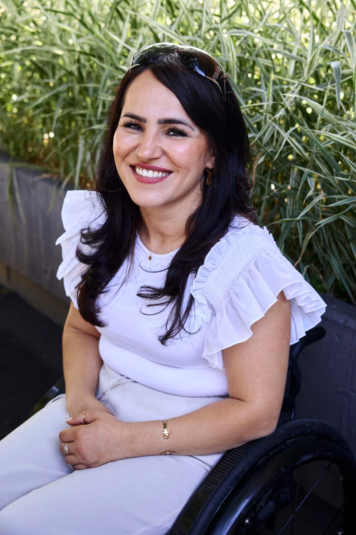 Suzan nutzt Peristeen Plus von Coloplast zum Darmmanagement